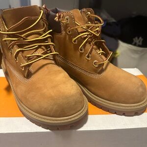 Kids timberland boots